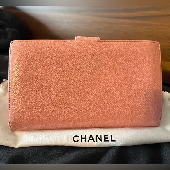 Chanel CC pink pebbled leather long kiss lock wallet - Picture 2 of 10